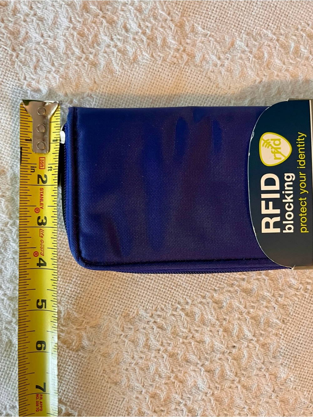 🍀 FREE in bundle* NEW Travelon RFID Blocking Wallet - Dark Blue - Picture 4 of 5